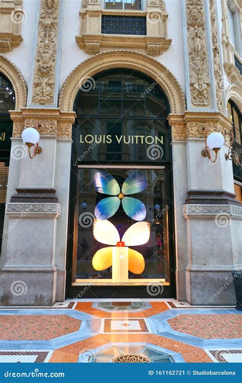 nuovo louis vuitton milano|louis vuitton italy official website.